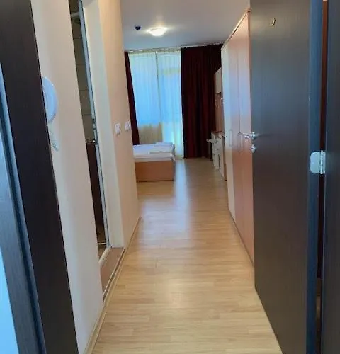 Апартамент Mario Несебър